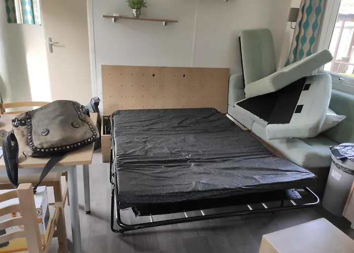 Le 384 Mobilhome Clim Velos Tv Lavlinge Plancha Transats Kamp alanı Lattes