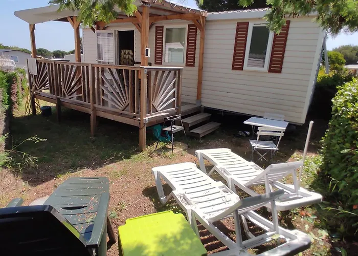 Le 384 Mobilhome Clim Velos Tv Lavlinge Plancha Transats * Lattes